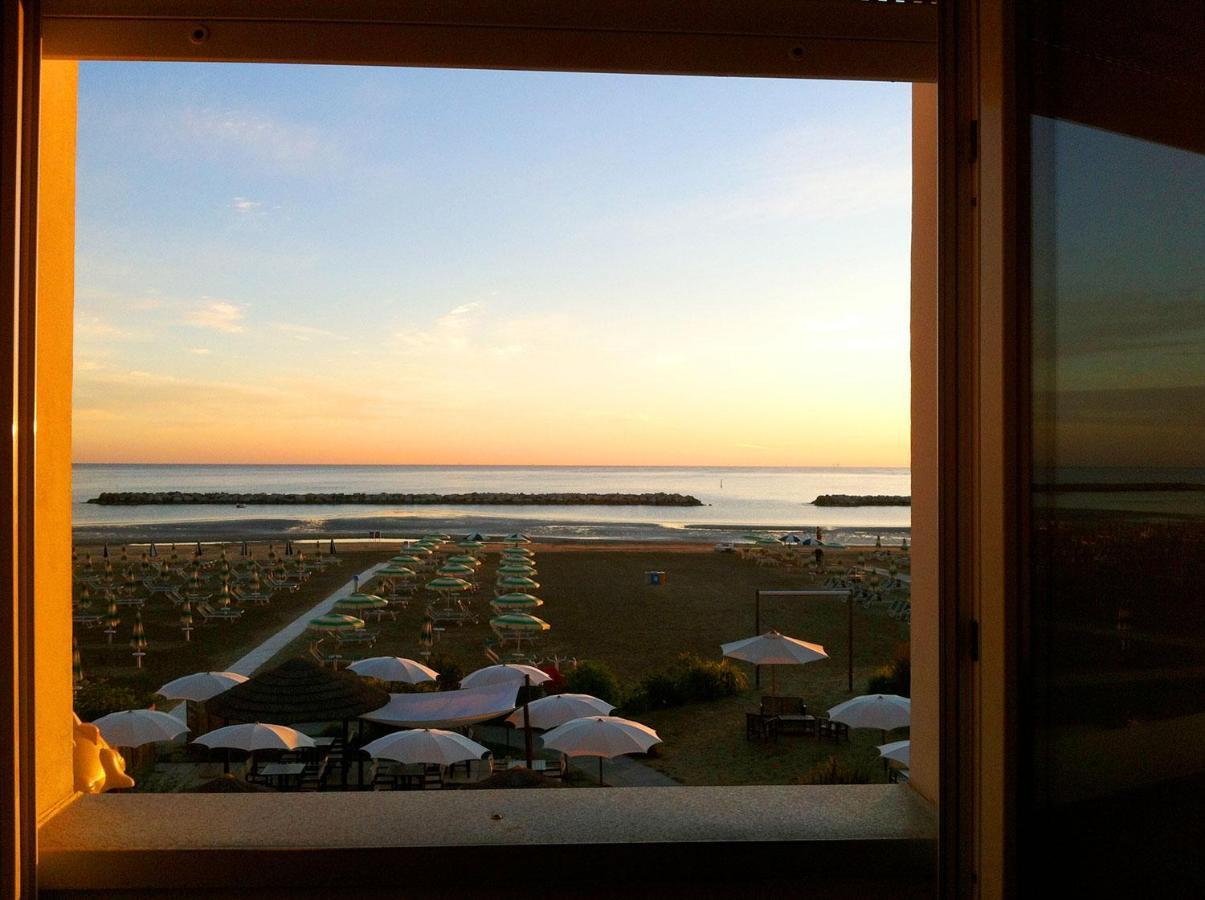 Sun Beach Residence Rimini Eksteriør billede